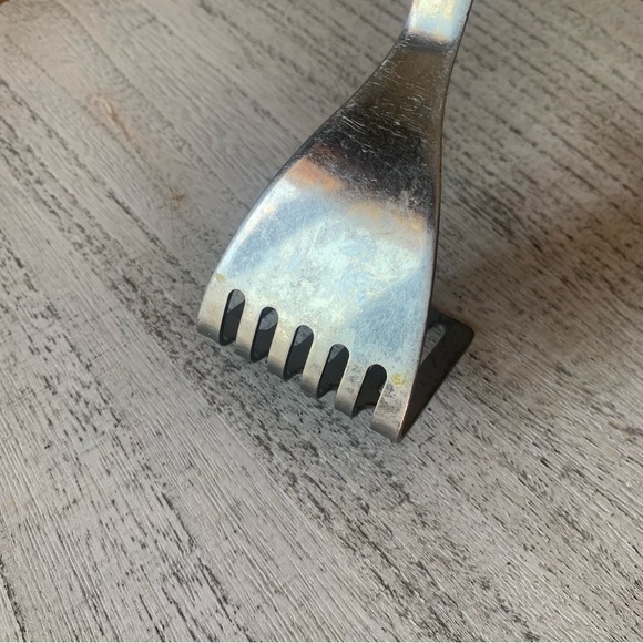 Vintage EKCO Flint Heavy Duty Full Flint Stainless MCM Potato Vegetable Masher - Picture 8 of 13